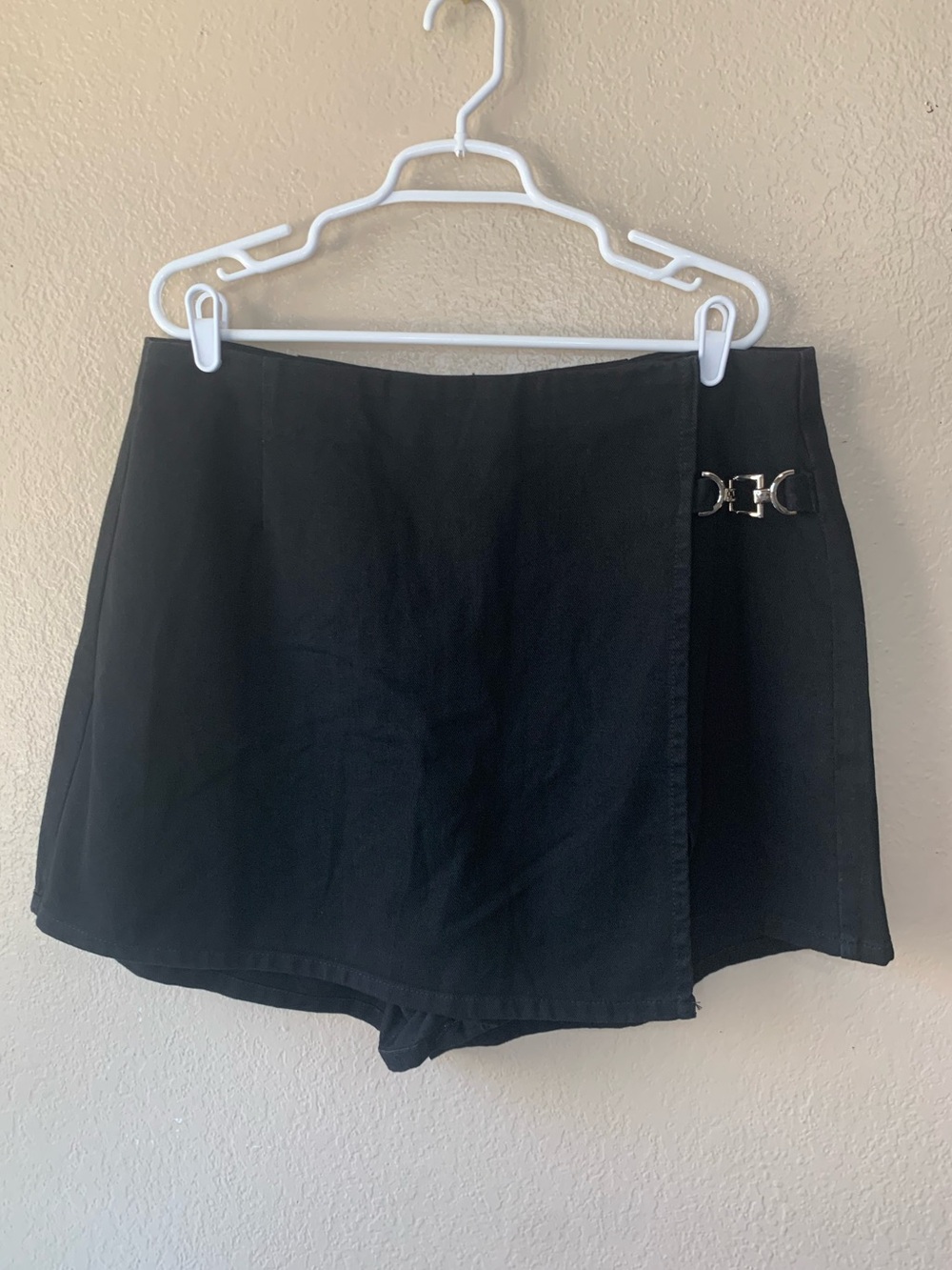 CIDER Buckle Detail Black Denim Office Siren Y2K Skort Size 1X NWT - Picture 7 of 10